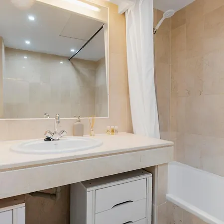 아파트 Panoramic Sea View With Pool