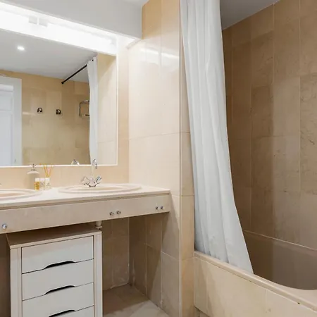 Panoramic Sea View With Pool * 埃斯特波纳