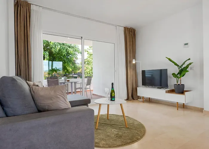 Panoramic Sea View With Pool Apartman