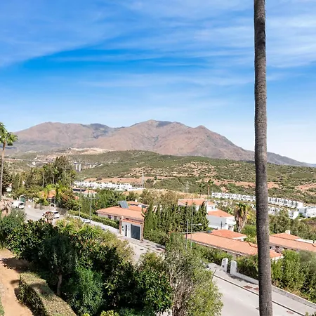 Panoramic Sea View With Pool Apartament